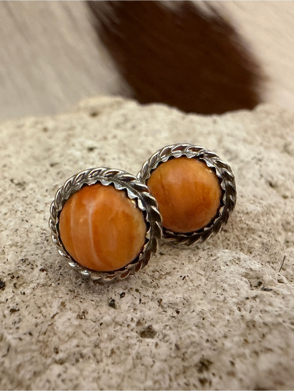 ❤️ Signed Navajo Esther White Orange Spiny Oyster Navajo Style Stud 925 Earrings - Picture 3 of 12